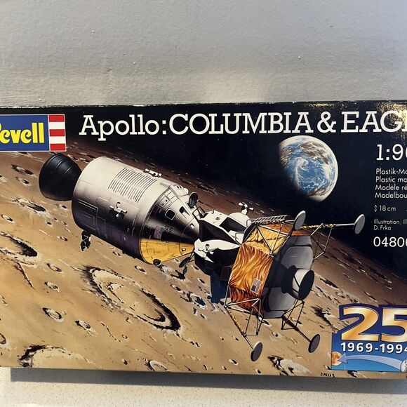 REVELL 03700 APOLLO 11 COLUMBIA + EAGLE MODEL KIT-NIB-1:96 SCALE - BRAND NEW - Picture 2 of 12